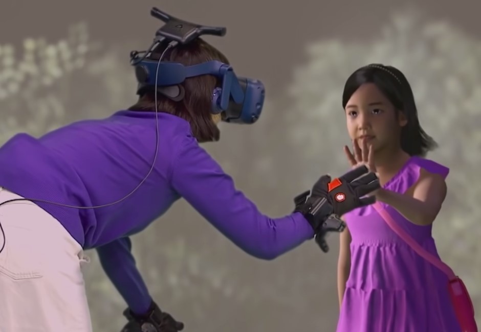 影／母親透過VR與過世女兒重逢慶生　網噴淚：心都碎了