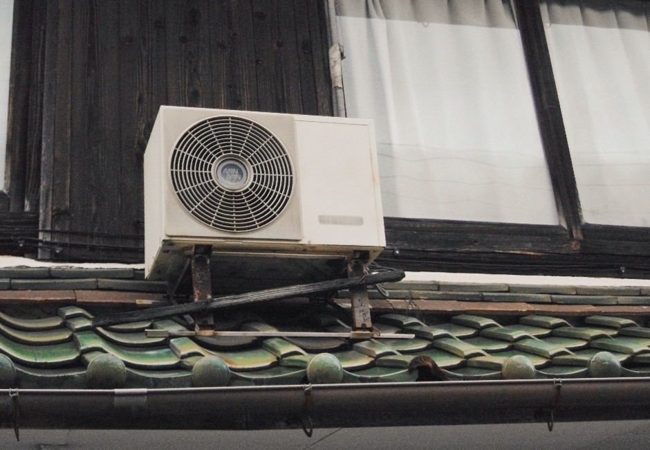 變頻冷氣開半個月用電破百度！超耗電關鍵是房子　這三種超熱