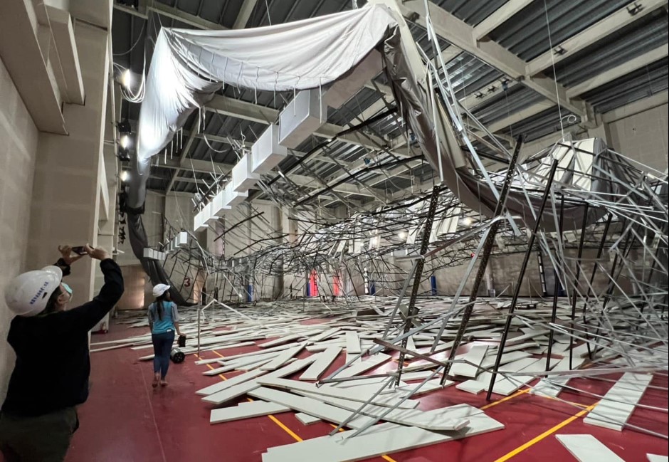 設計有問題！八德羽球場天花板坍塌 鄭文燦：瑞助營造要負起責任