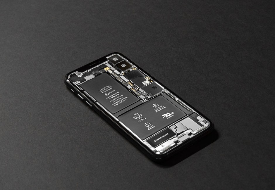 蘋果再加價！iPhone 14前機型「換電池全面+800」　調漲日期曝光