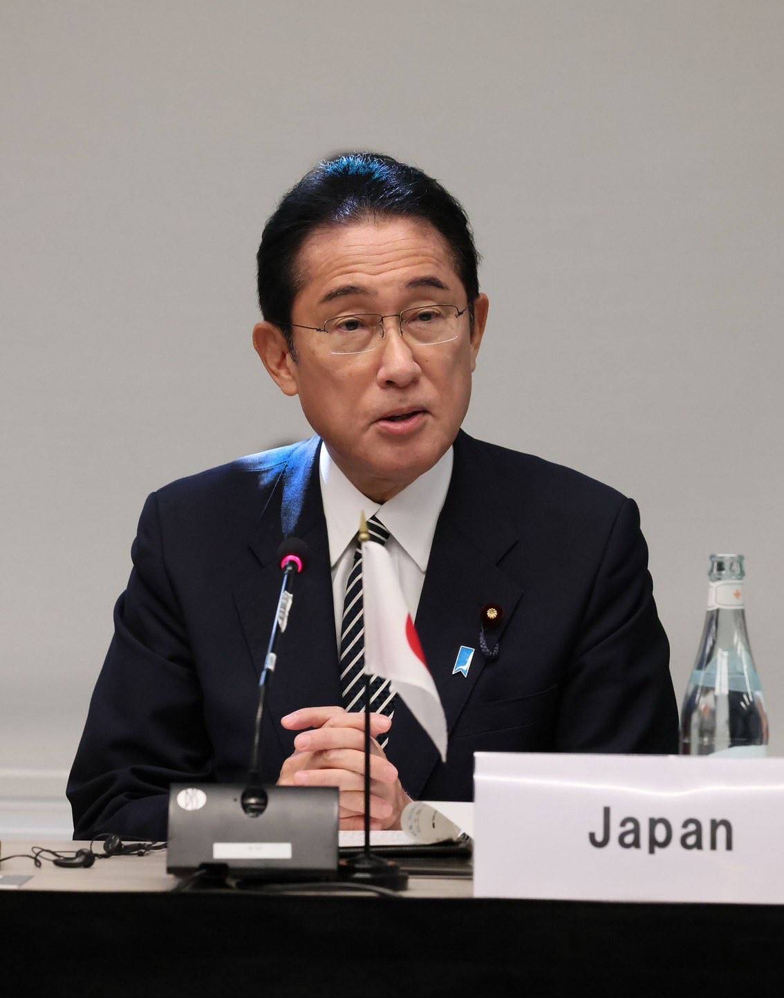 岸田文雄宣布10/11起恢復日本自由行、短期入境免簽證