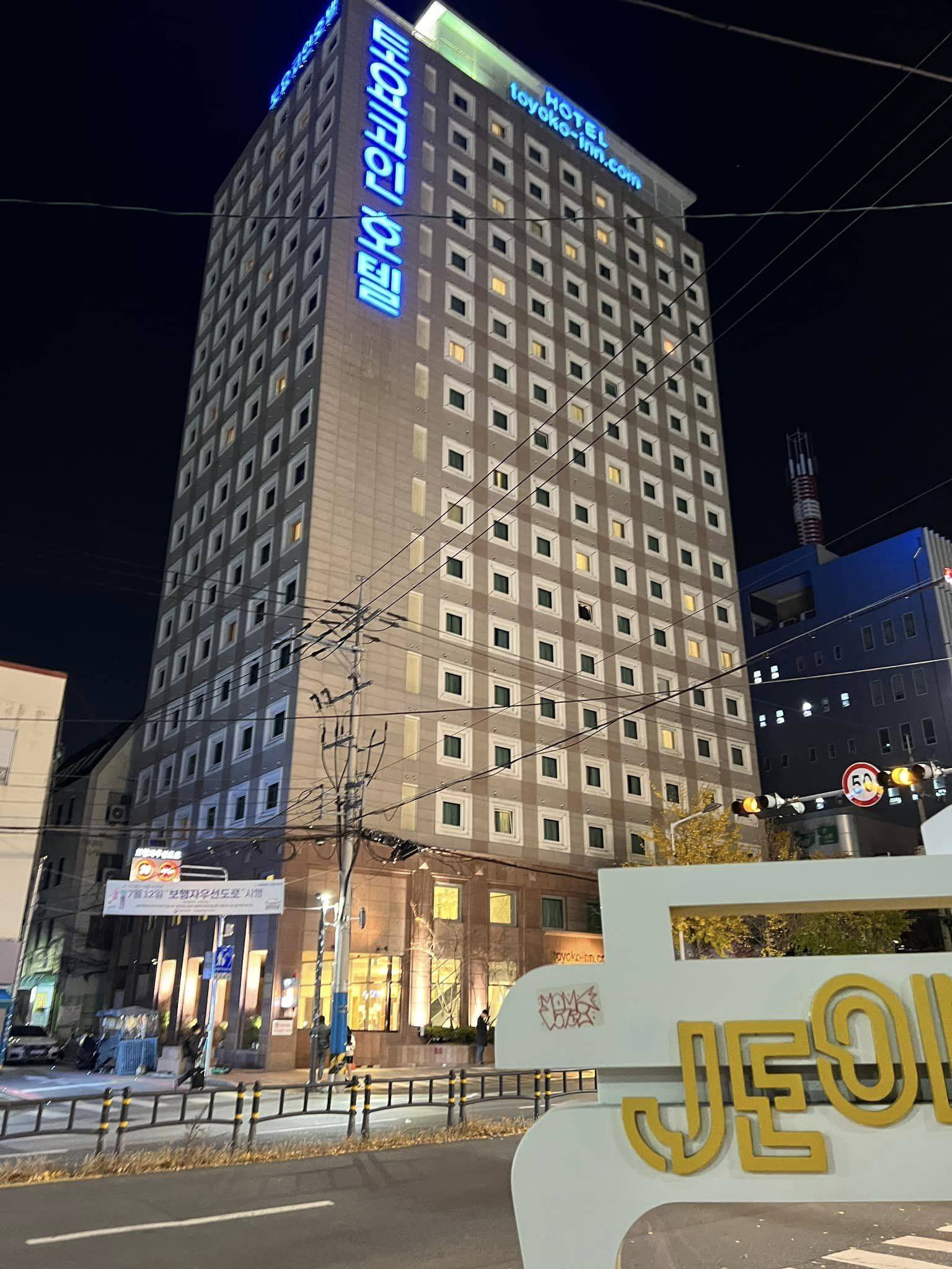 網友入住釜山的某日系連鎖商務旅館，雙人房一晚僅1200元且附早餐。
