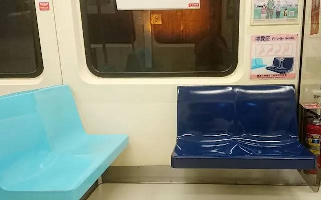 網友指出台北捷運2現象讓台灣人越來越像大陸人。