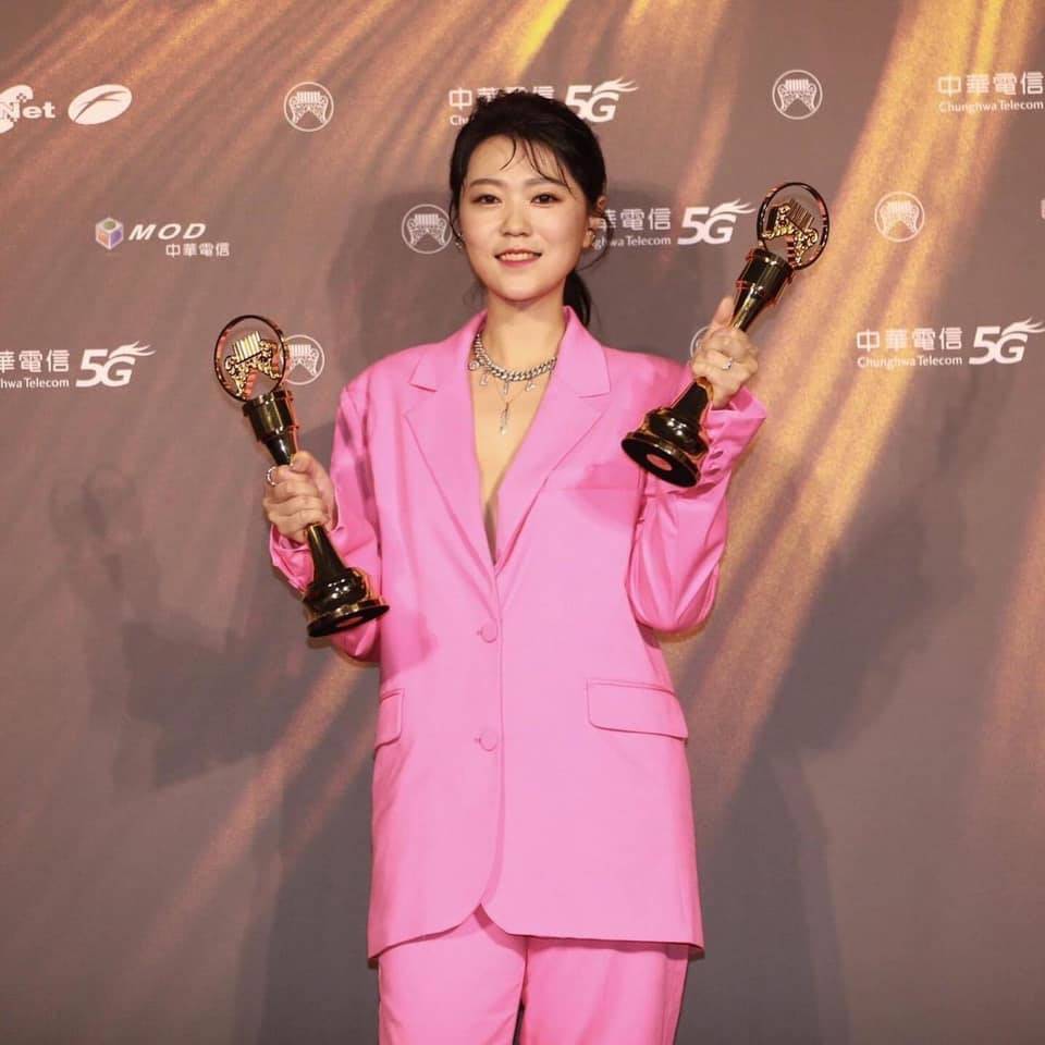 曹雅雯奪第32屆金曲獎最佳台語女歌手、最佳台語專輯獎