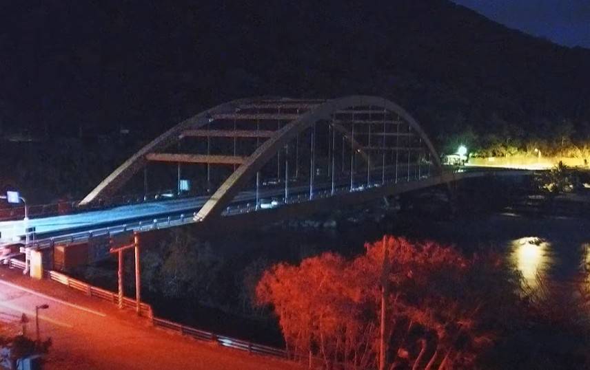 地震發生前的長虹橋 