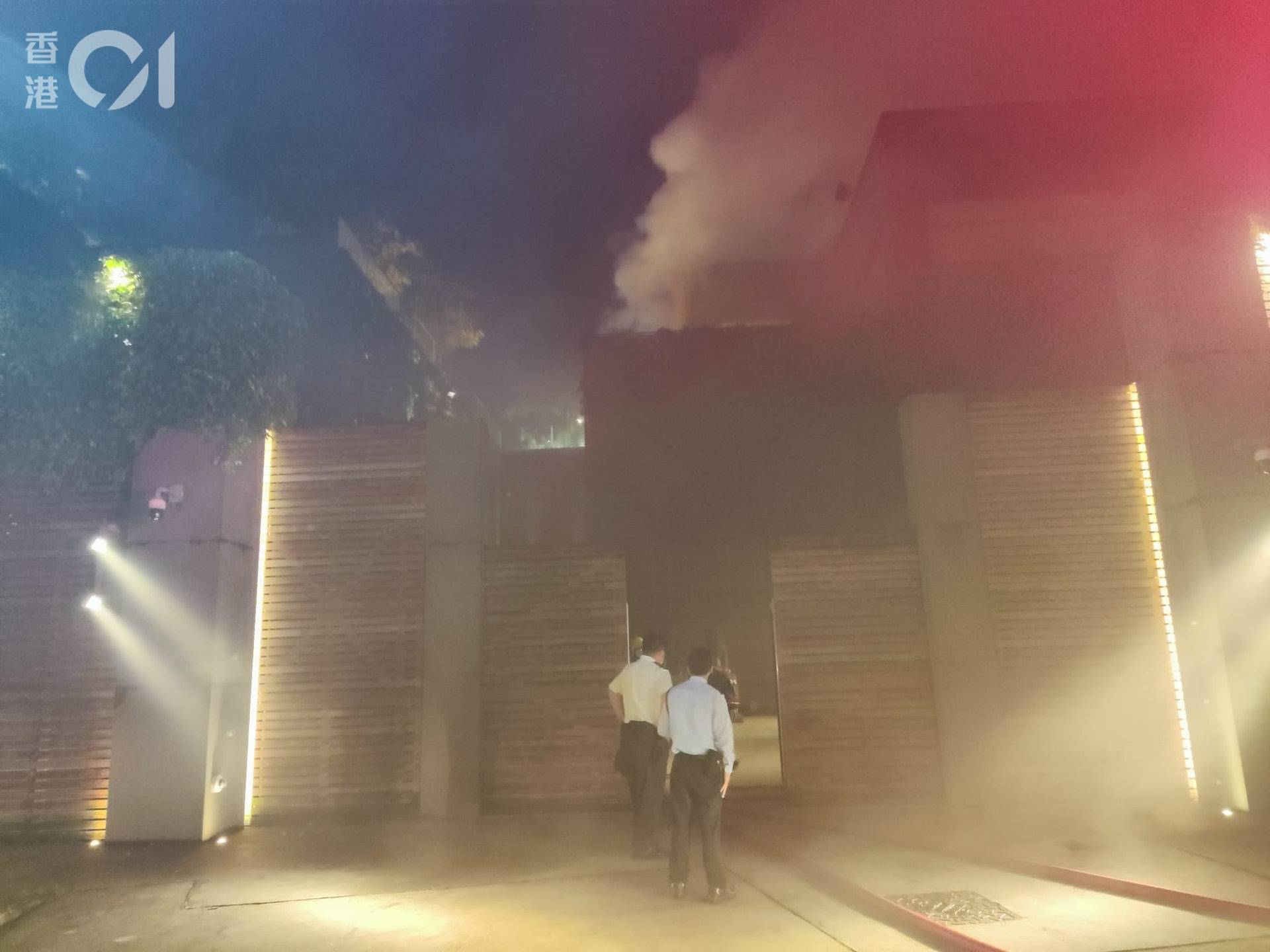 林青霞豪宅失火，現場司機傭人疏散