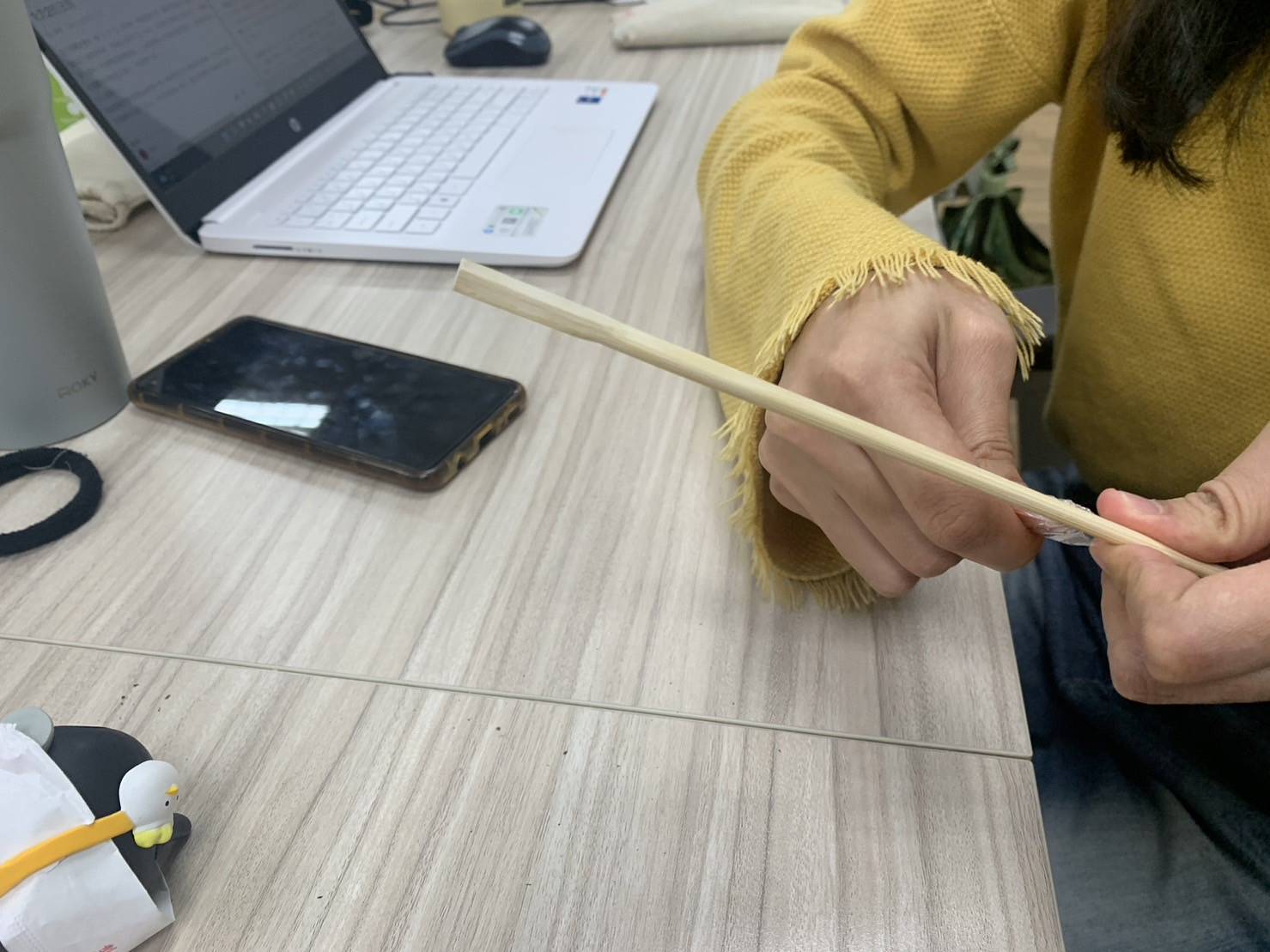 《DailyView網路溫度計》小編實測拆筷子方法