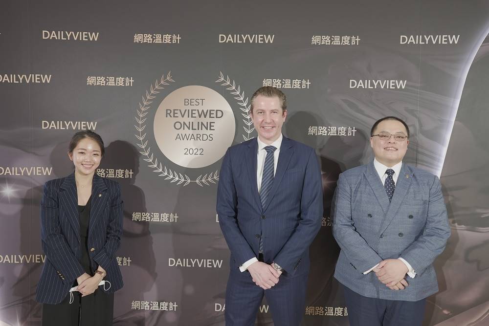 洲際酒店集團 台灣區域總經理Robbert Manussen出席2022網路口碑之星頒獎典禮，獲得領航創新獎。