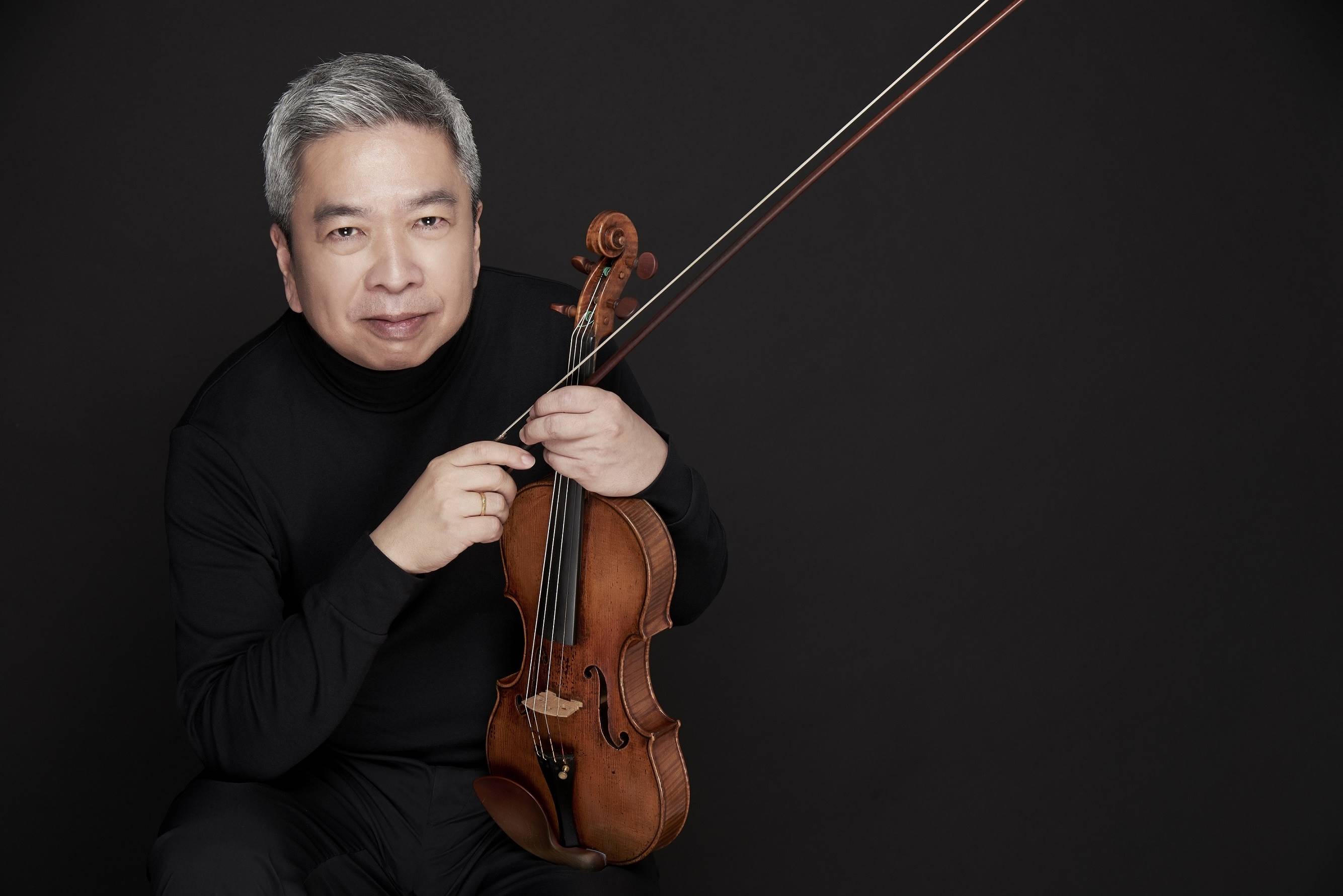 國際級小提琴大師胡乃元與TC音樂家合作，5月19日於誠品表演廳帶來出神入化的《雋永德奧》